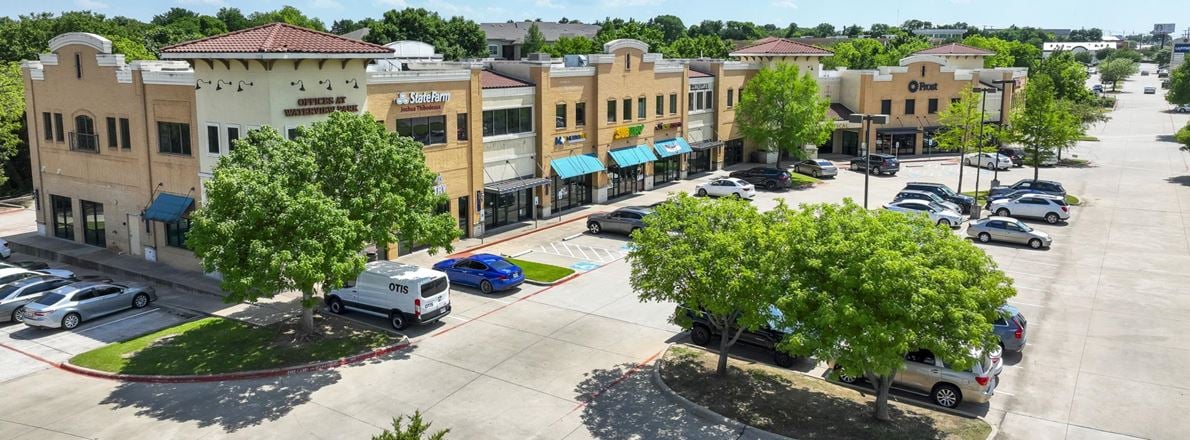 Preview of Retail space for Rent at 124-270 E Highway 67