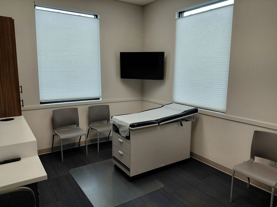 Medical Office Condo FOR SALE / LEASE