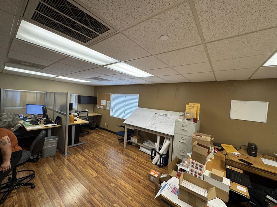 ±15,000 SF office/warehouse building