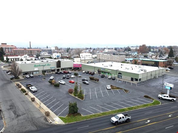 Preview of Retail space for Rent at 910 Summitview Avenue