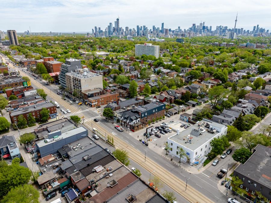 781 St. Clair Avenue West