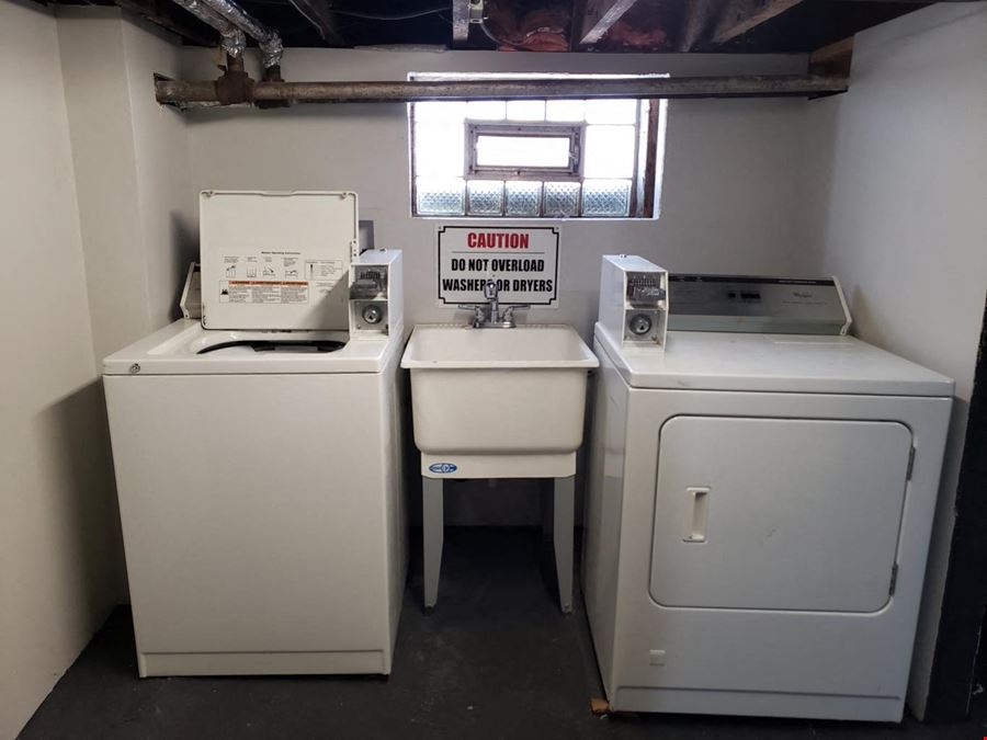 Multifamily property in Chicago, IL