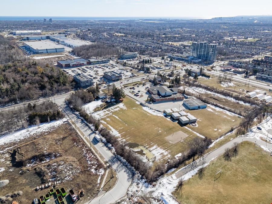 162 & 186 Rossland Road East