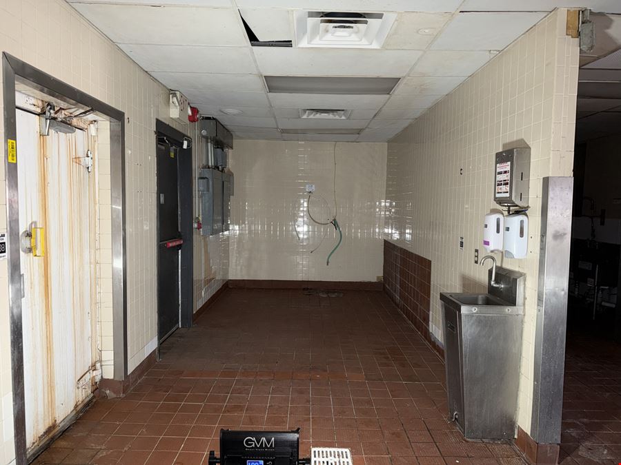 Drive-Thru Restaurant in Las Vegas, New Mexico