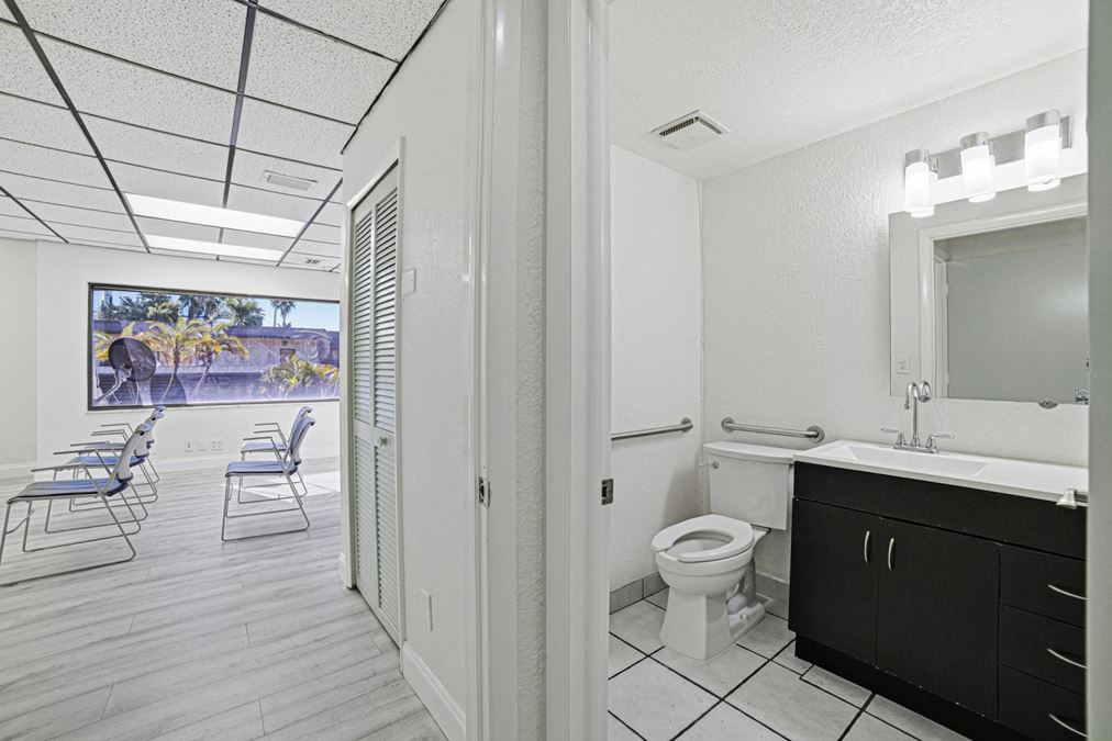 2929 N University Dr Unit 210