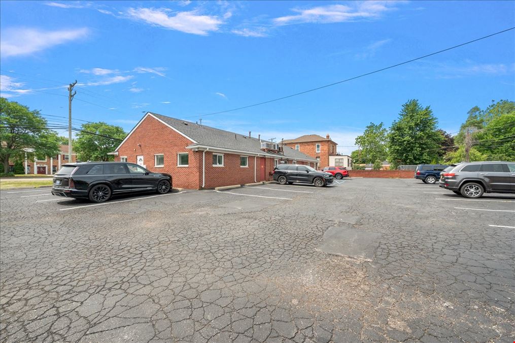 12415 12 Mile Rd