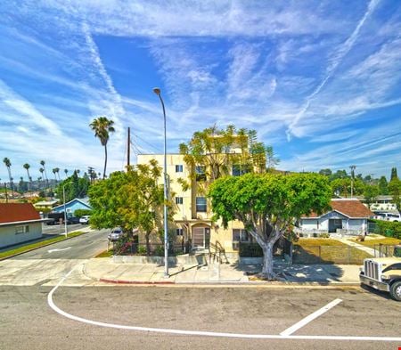 Preview of Multi-Family space for Sale at 5073 Huntington Dr N