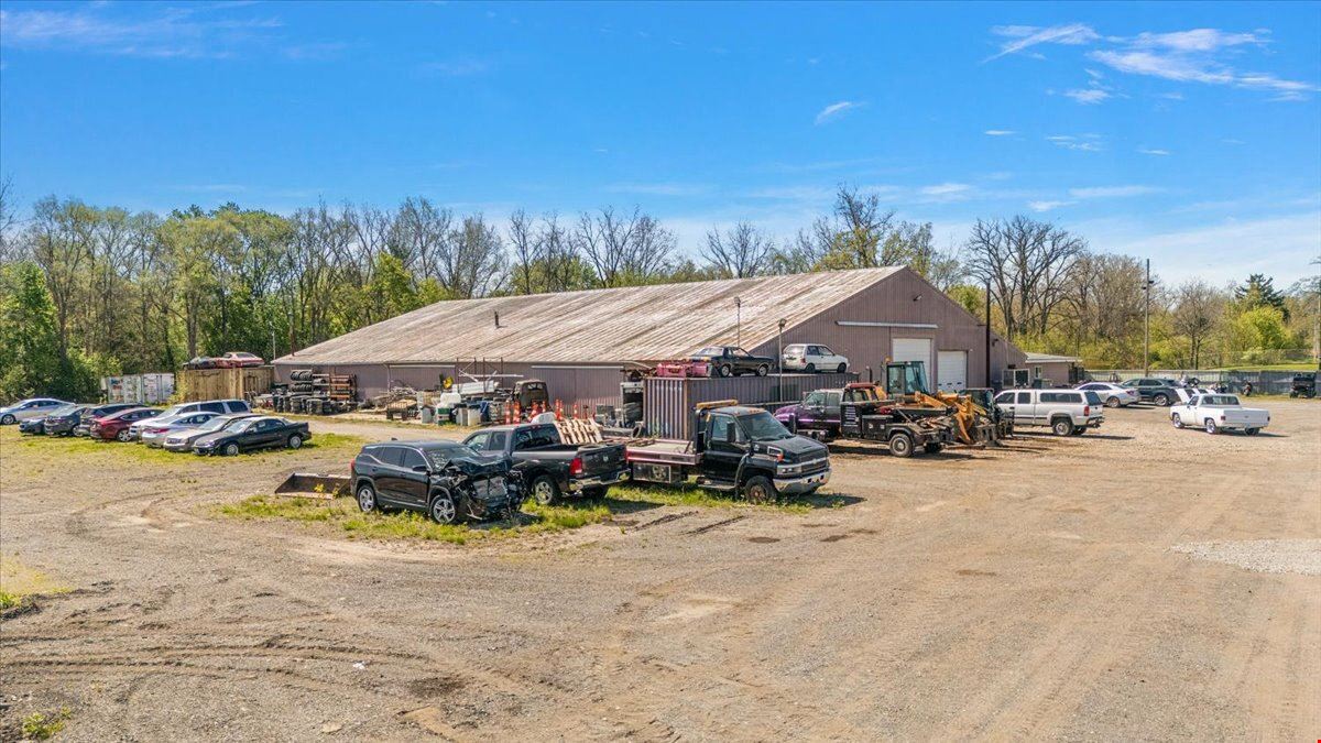 4376 Beecher Rd