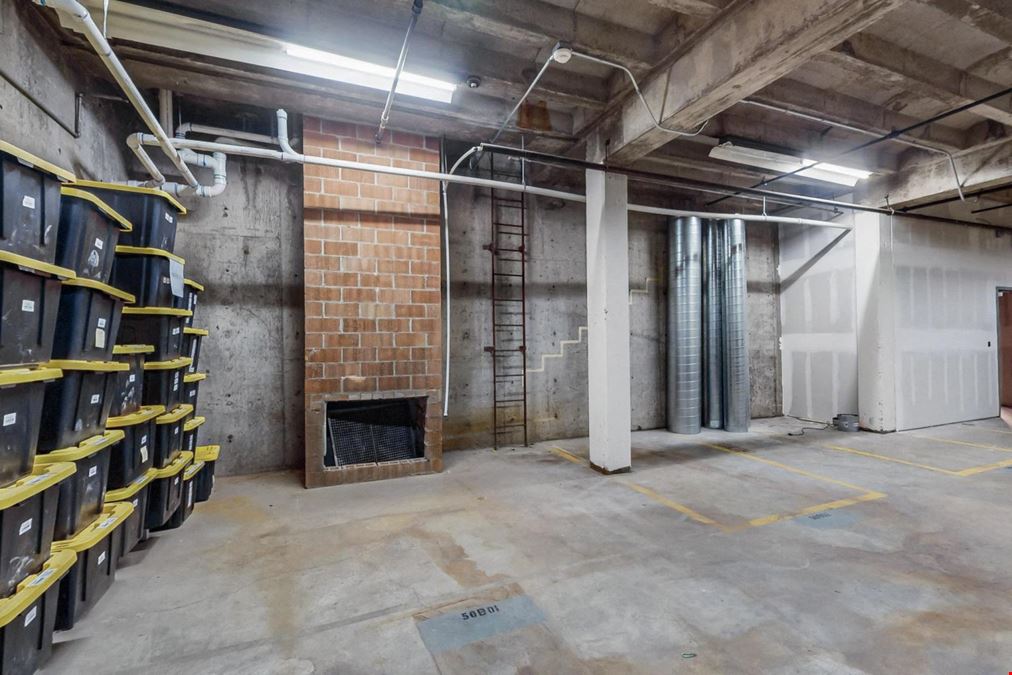 TWO SUITE WAREHOUSE WITH MEGA ELECTRICITY