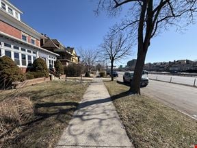 76 Humboldt Parkway