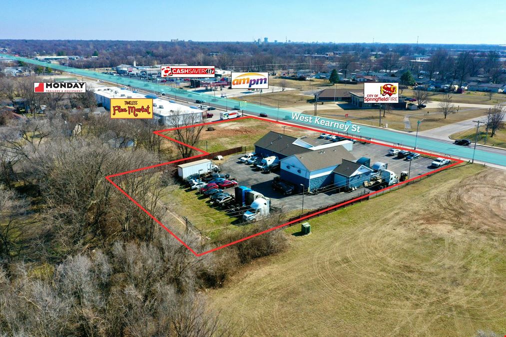 4,512 SF Office / Warehouse Building For Sale with 1.66 Acres near I-44