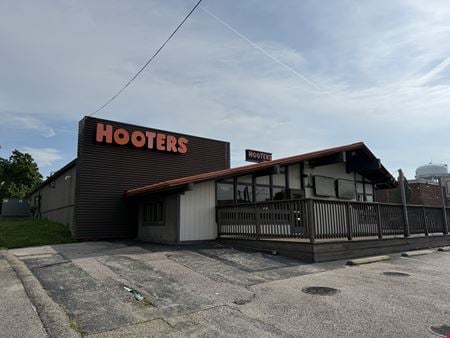 Preview of commercial space at 4620 Lincoln Avenue