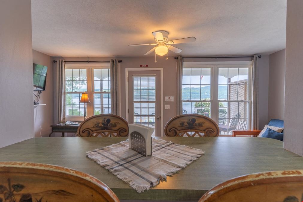 Admiral Peabody's  Lakeside Lodging