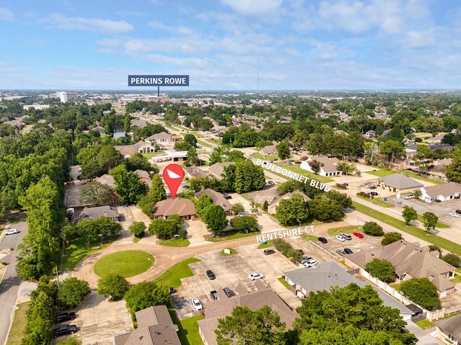 ±2,400 Commercial Space in Cul-De-Sac off Bluebonnet Boulevard