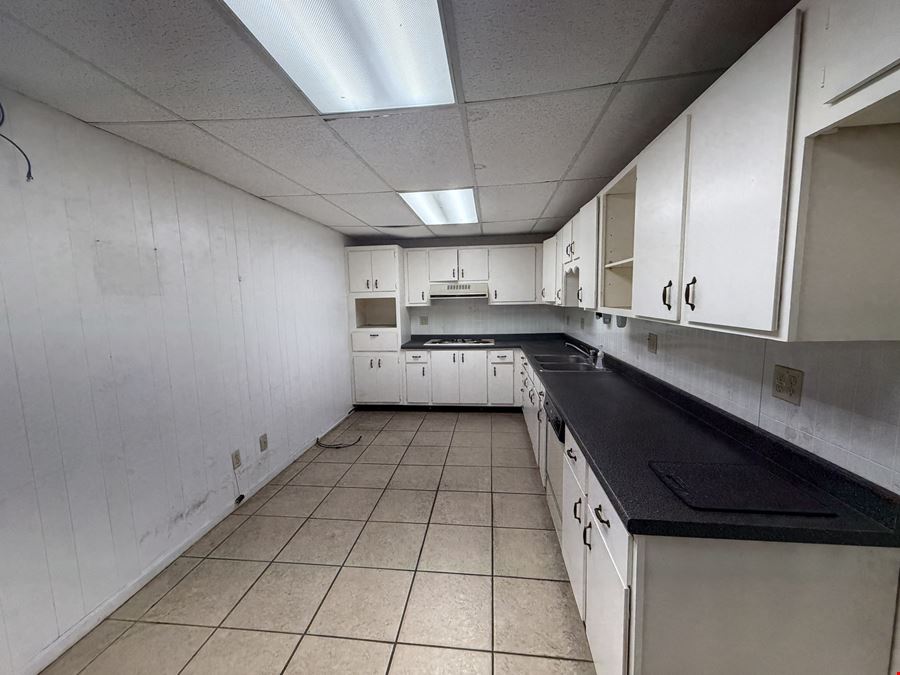 15865 Brothers Court