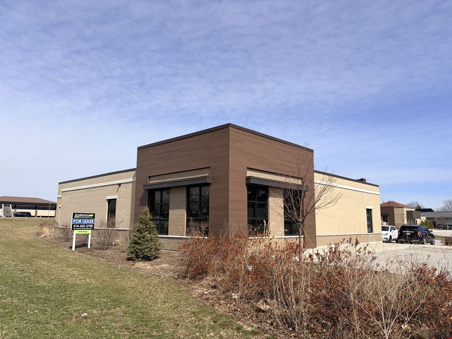 17065-17135 W Capitol Dr