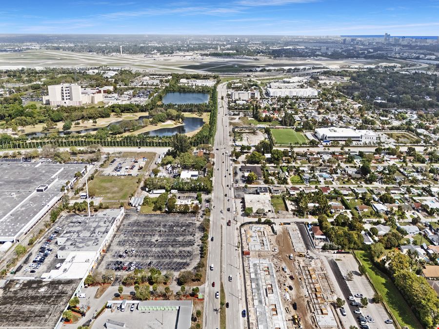 839 South Congress Avenue