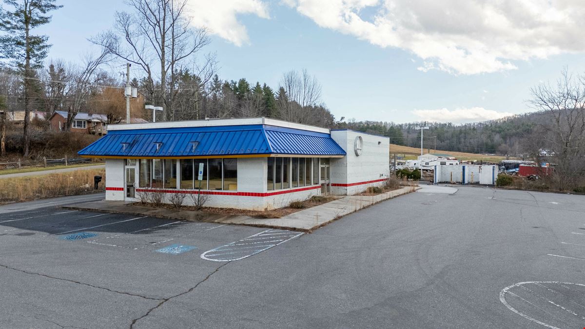 Freestanding Drive-Thru Restaurant Building in Spruce Pine, NC
