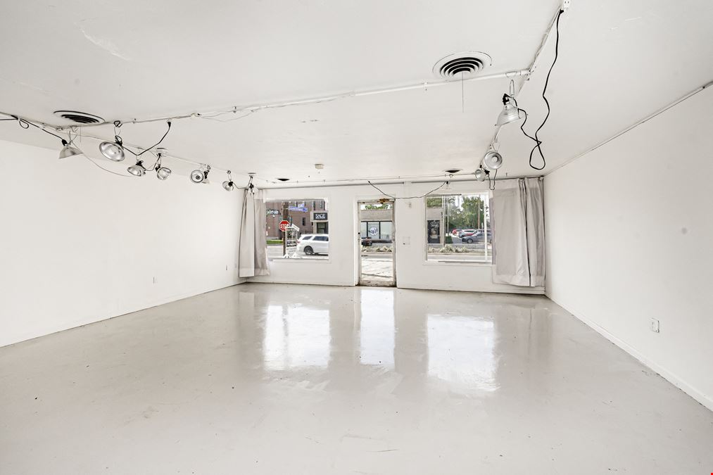 Freestanding Mid-City Retail / Office next to Electric Depot