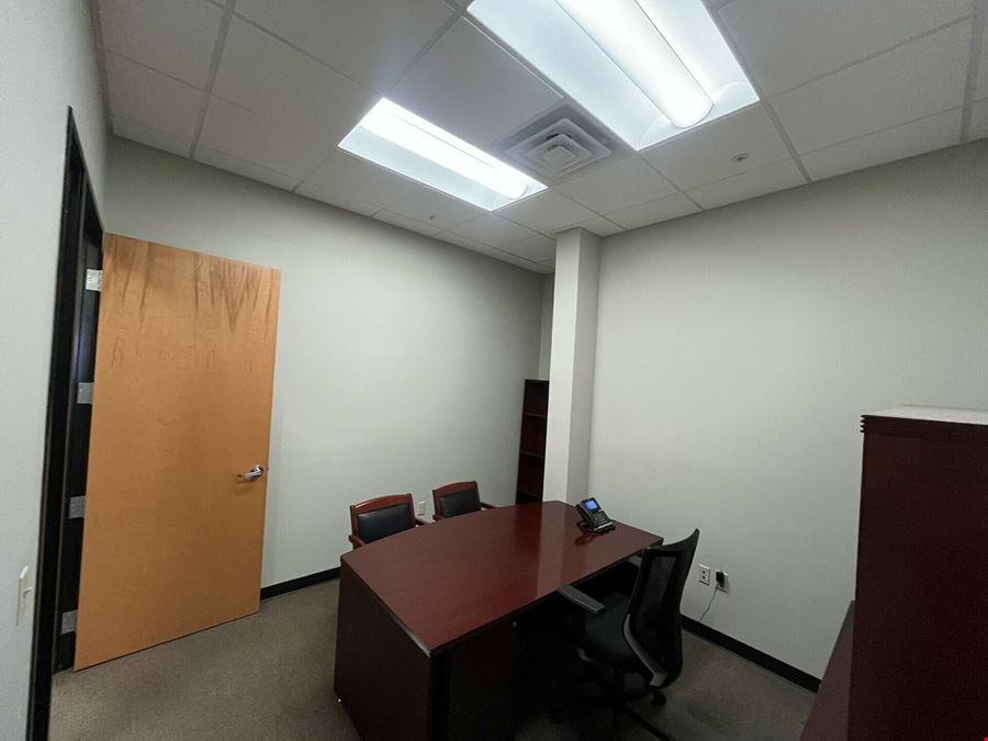 2152 S Vineyard Suite 116