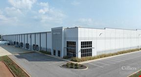 River & Rocket Commerce Center