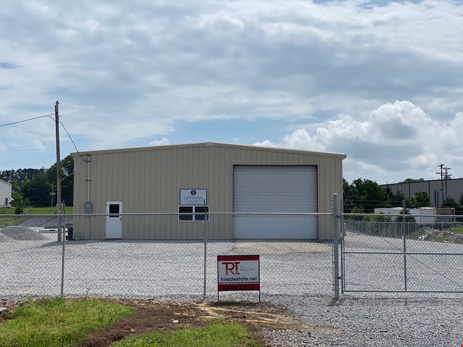 5K Shop with 2 acre gravel laydown drop yard