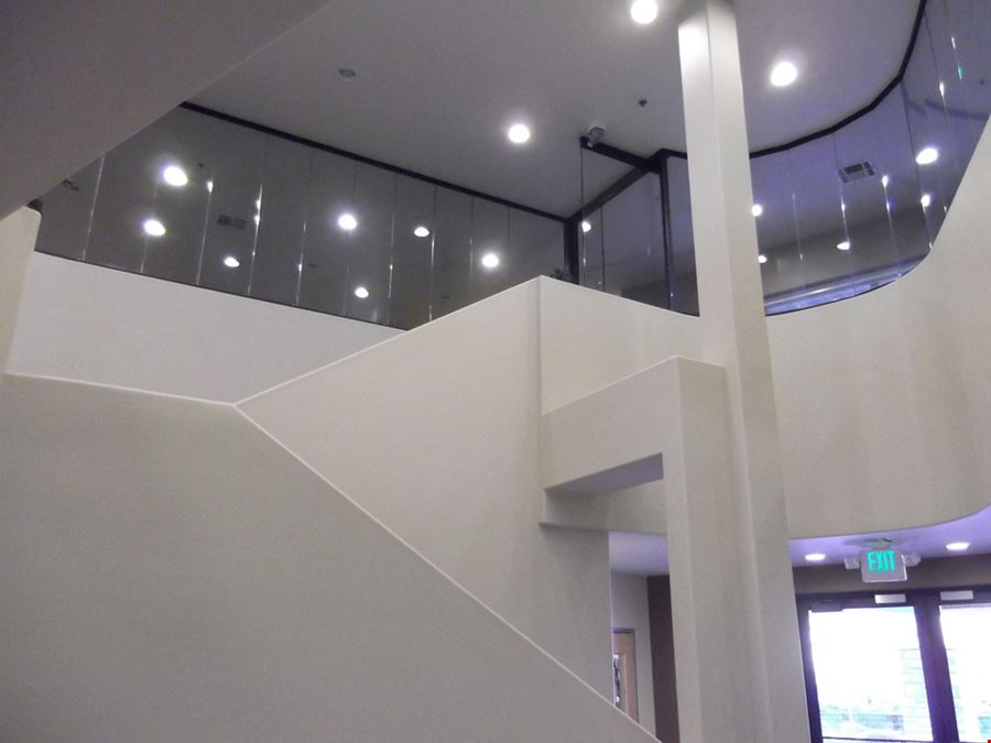 Eagles View - 776 E Riverside Dr.