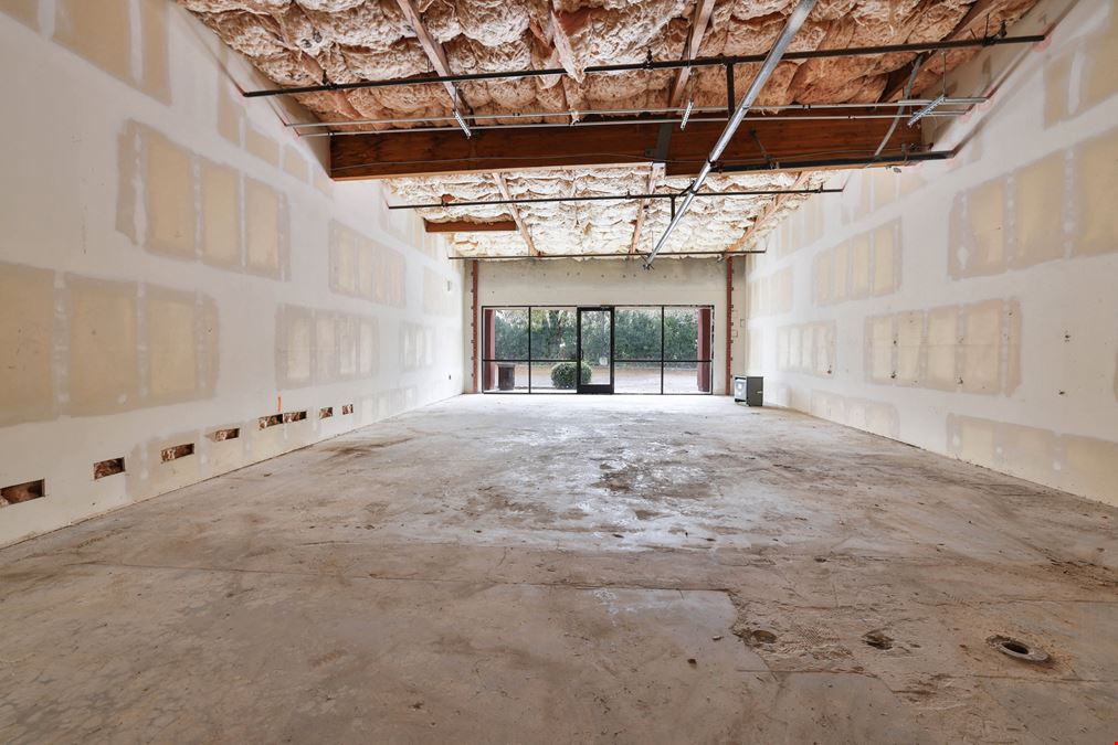 Multi-Use Commercial Condo – Ideal for Owner-User or Investor
