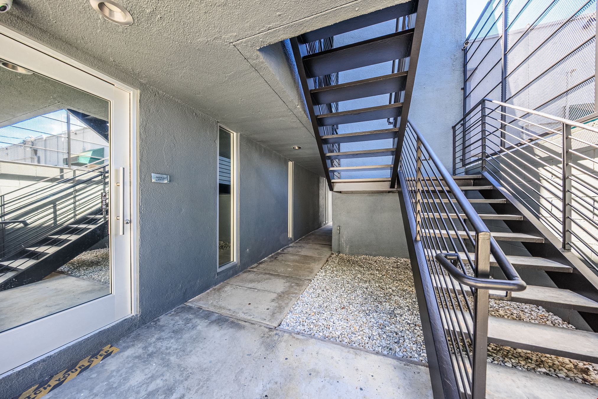 2330 Westwood Blvd