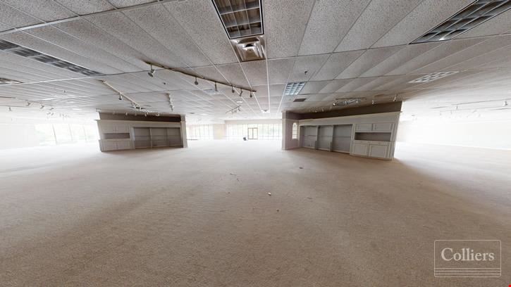 Former La-Z-Boy Showroom For Sale or Lease