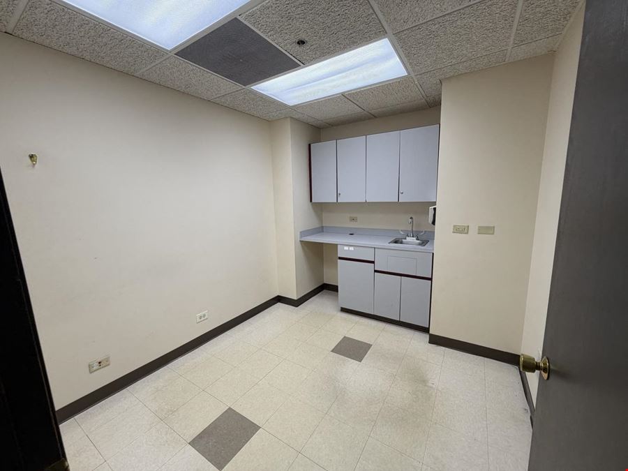 Mona Kea South Professional office