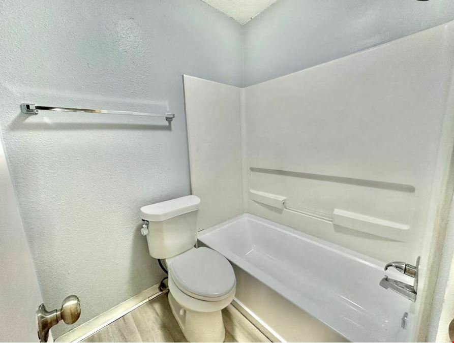 Maple Ridge Apartments