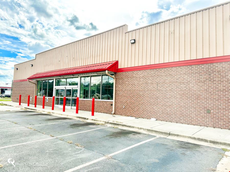 ±8,320 SF Former Family Dollar in Birmingham, AL