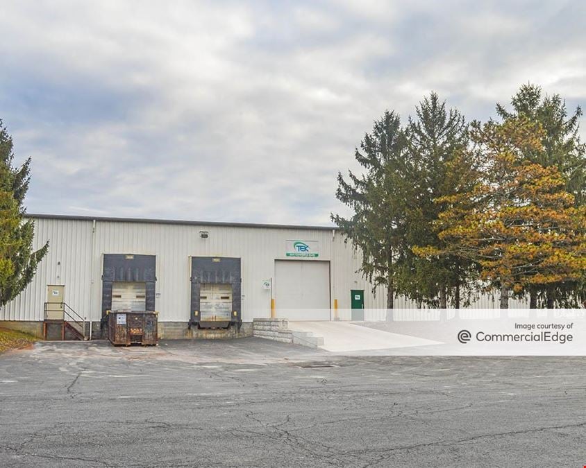 400 Commerce Blvd