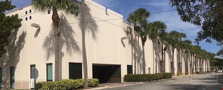 Dock-High Industrial in Deerfield Beach with Immediate I-95 Access