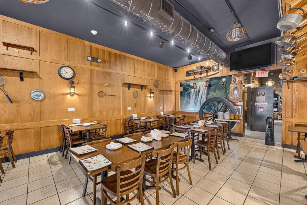 Restaurant Space In The Delmar Loop