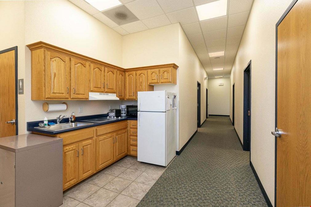 OFFICE FOR SALE ON THE DOWNTOWN SQUARE IN STOCKTON MO