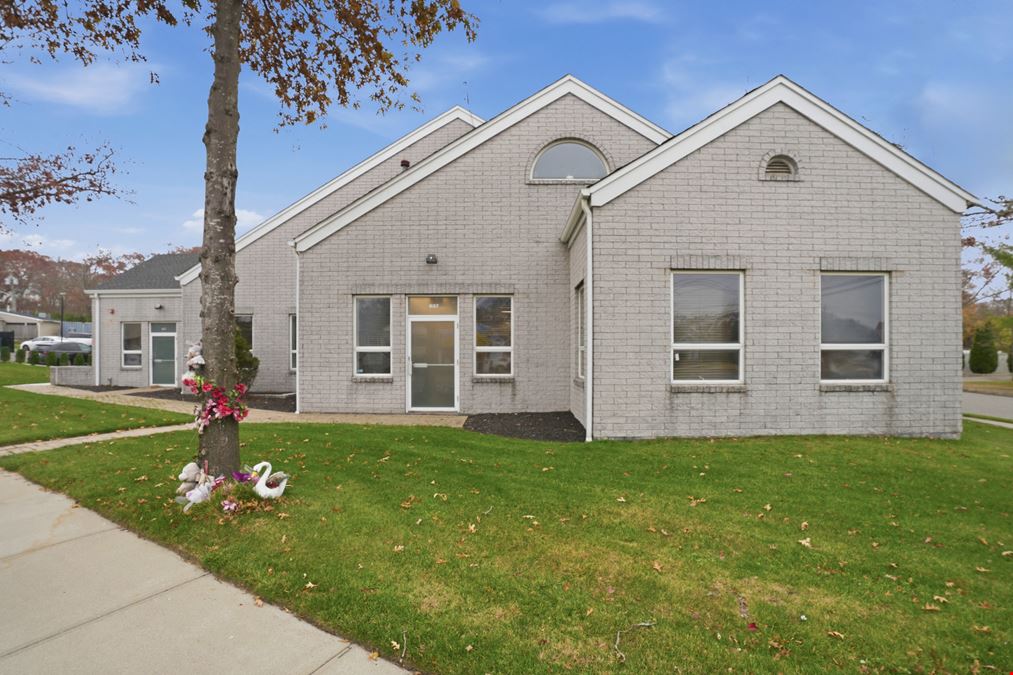 627 Horseblock Road