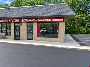 1,100 SF End Cap For Lease