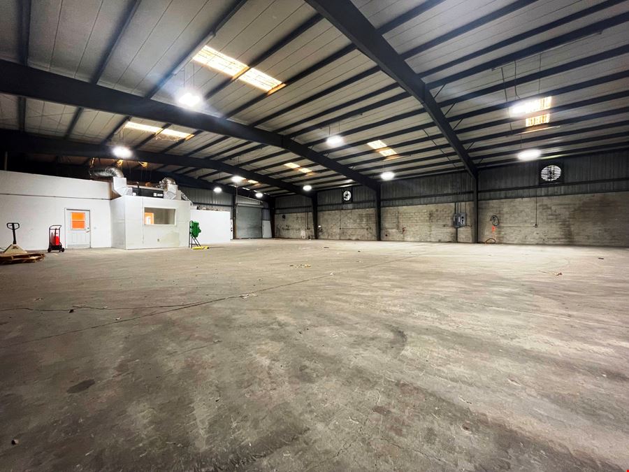 8,960 SF Warehouse Space For Sublease