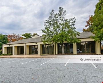 Executive Square Shopping Center & Office Park