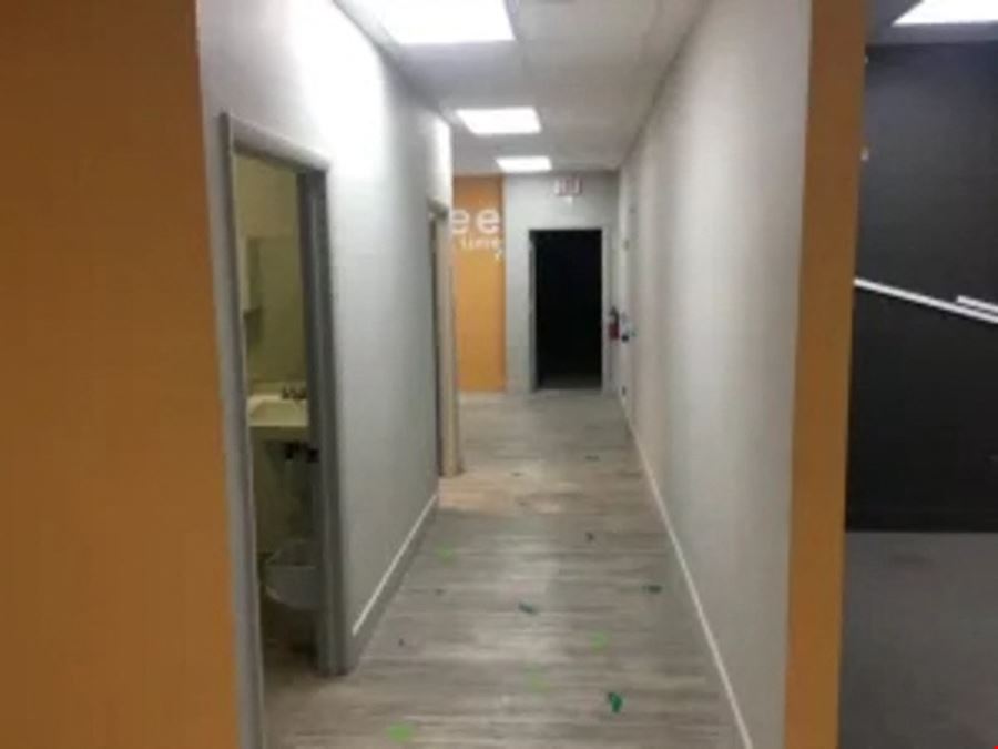 6532 SF Suite 140 Professional and Medical Office Space