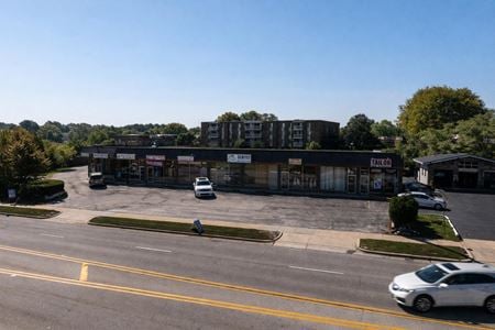 Preview of Retail space for Rent at 805-813 W. Rand Rd. 