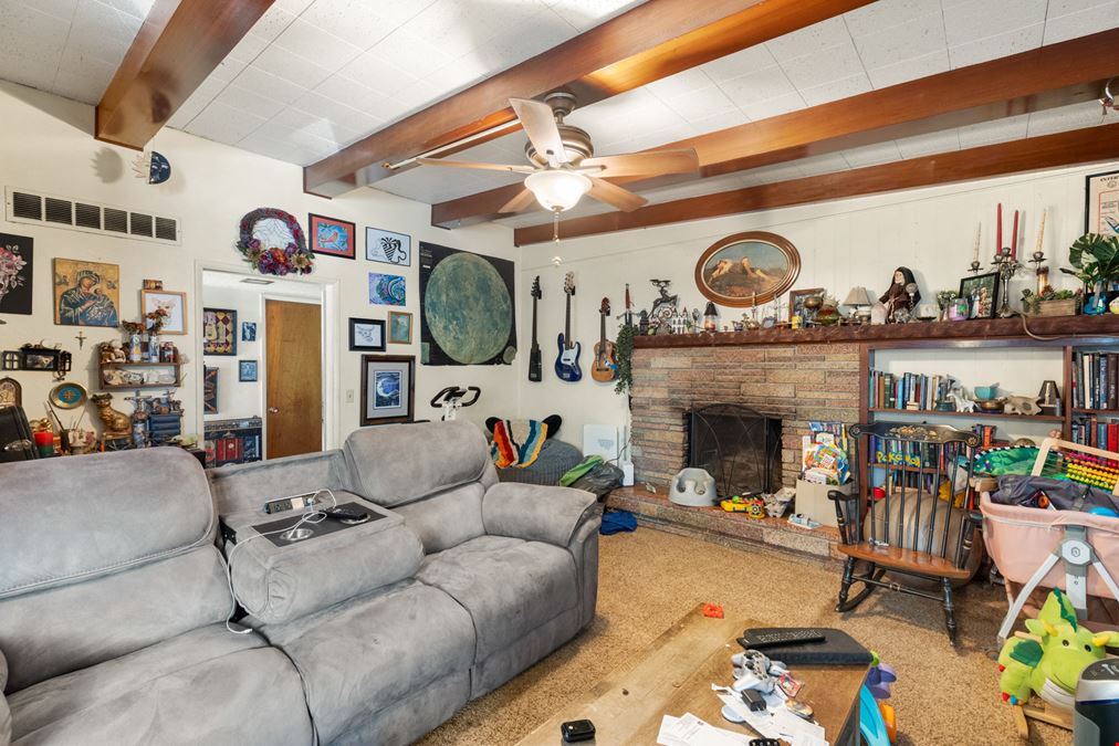 1825 Magnolia Avenue