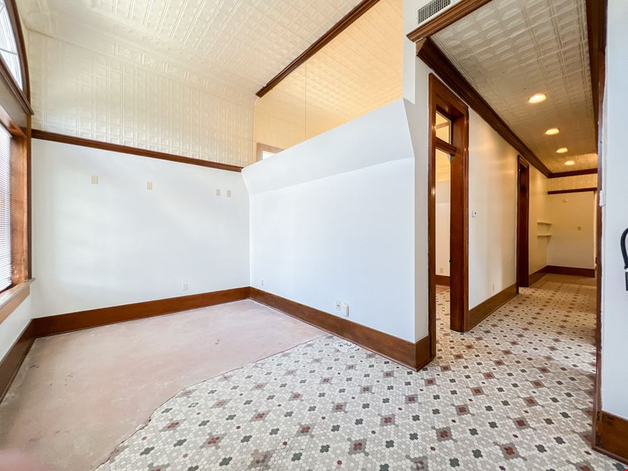 ±2,300 SF First Floor, Corner Retail/Office Space on Canal St
