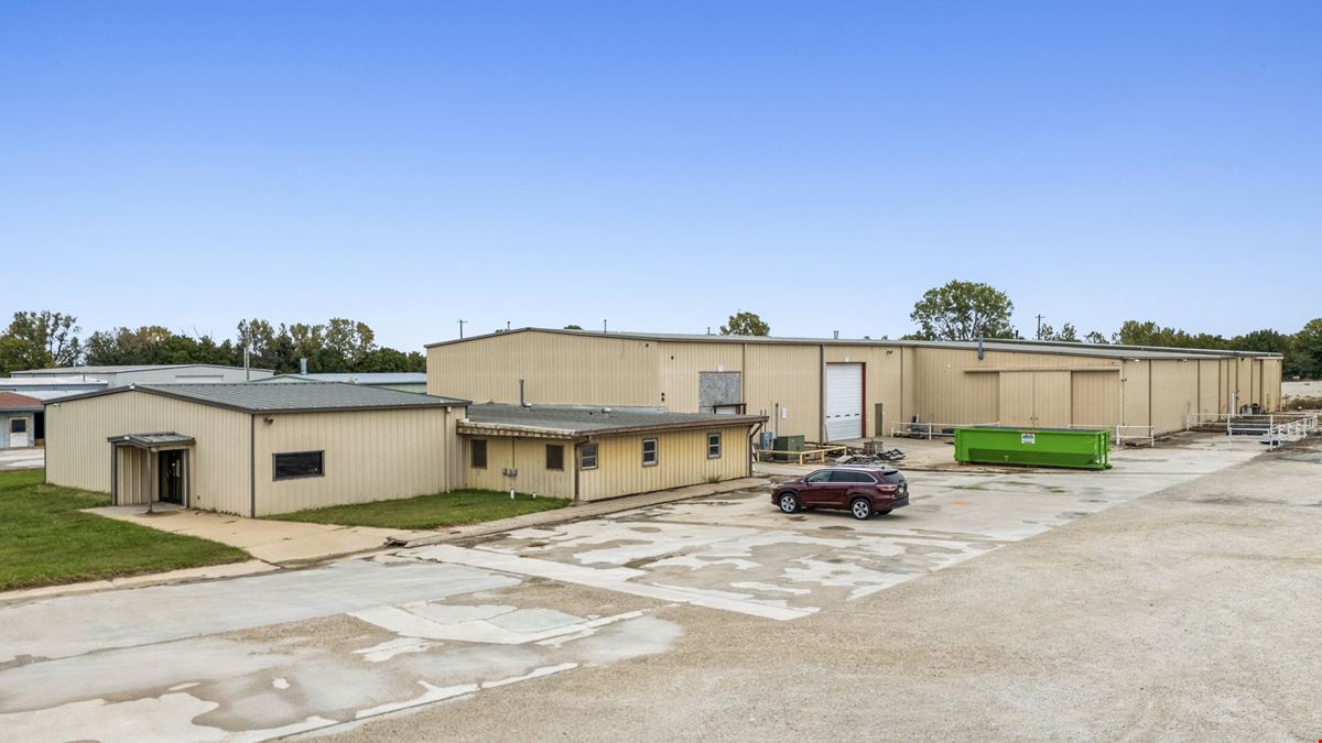 Former John Deere Dealership and Service Center