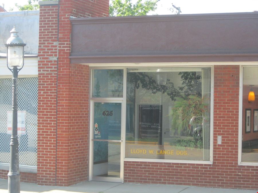 625 Devon Ave