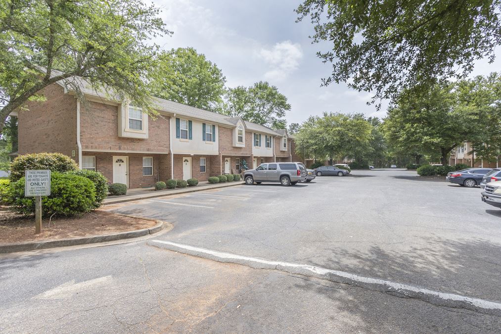 407-417 Nelson Dr