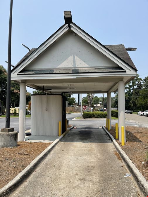 Free-Standing Drive-Thru ATM on Abercorn | For Lease