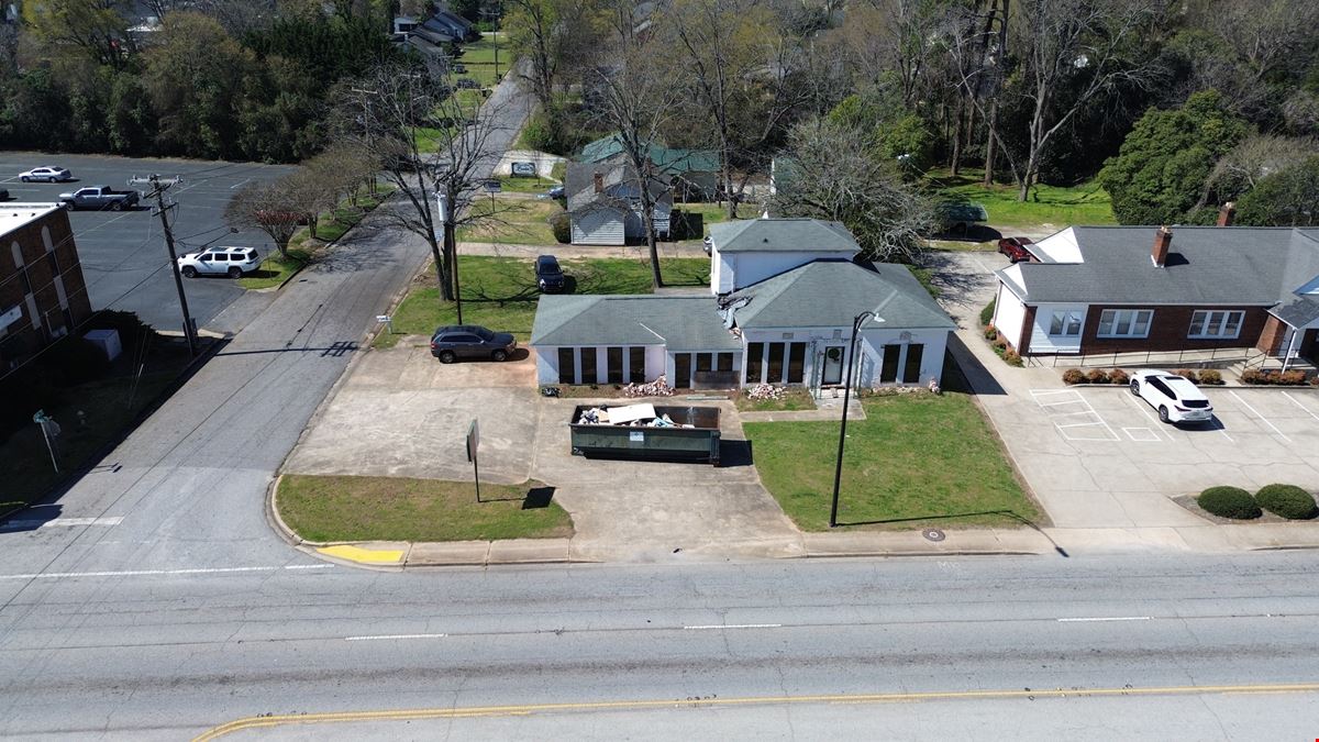 2403 N Main St.